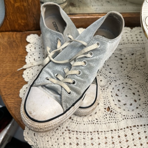 Converse Grey Velvet sneakers - Picture 2 of 3